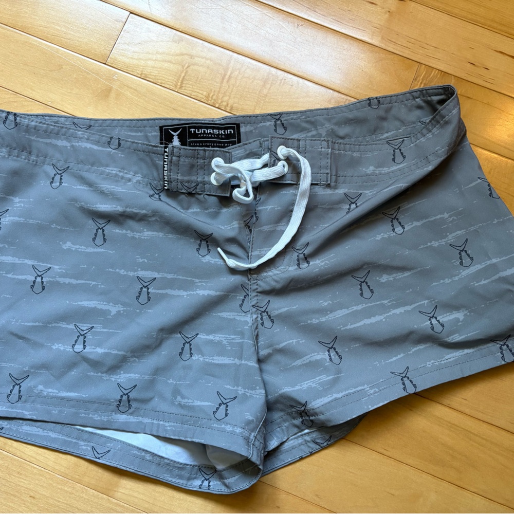Women's Athletic Shorts - Gray